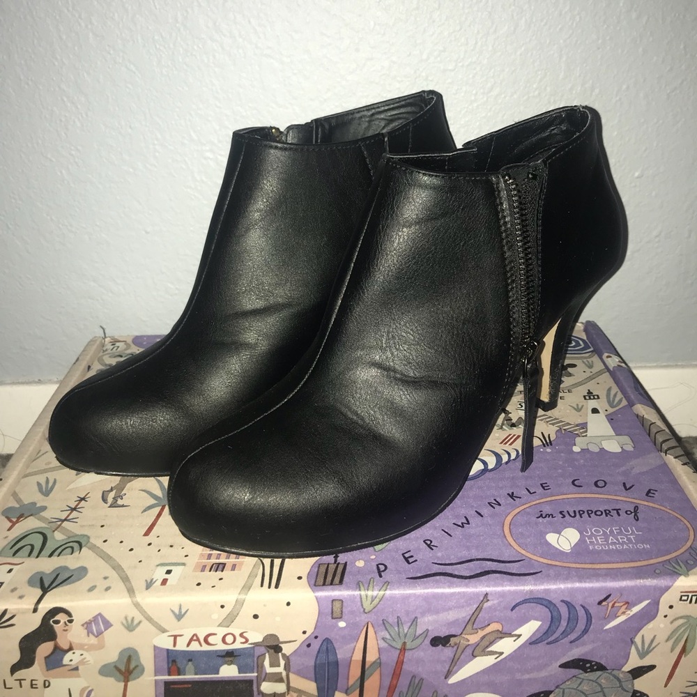Madden Girl heeled booties